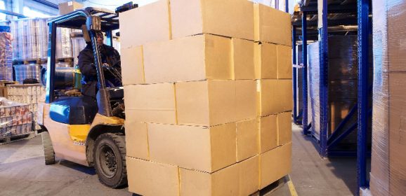 Three Reasons to Use Storage Units When Moving Long Distance